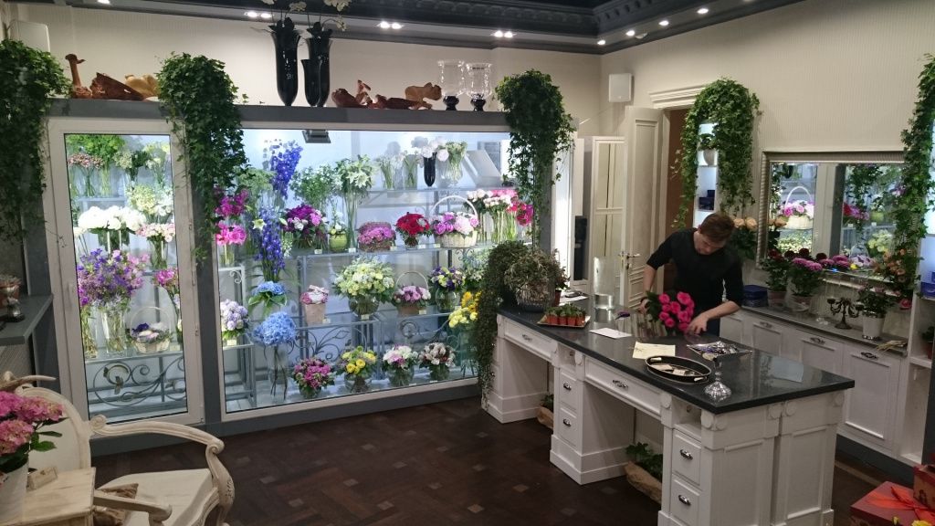 Мебель для цветочных магазинов